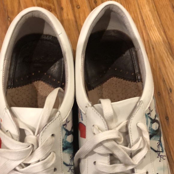 White & Multicolor Sneakers by Robert Graham – Gently Used9.5 - Picture 3 of 5